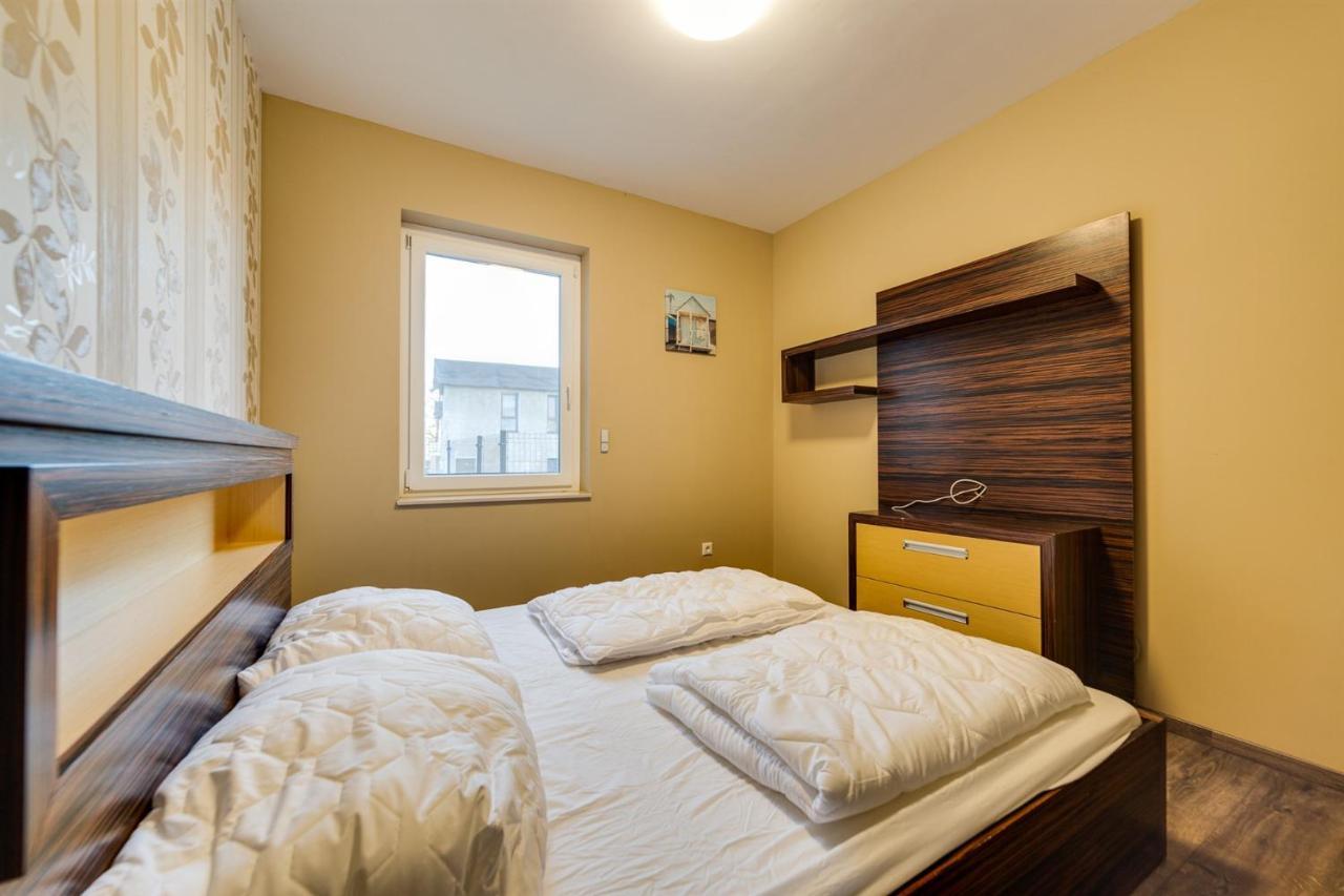Forest Foeldvar Apartmanok By Bltn Balatonföldvár Exteriör bild