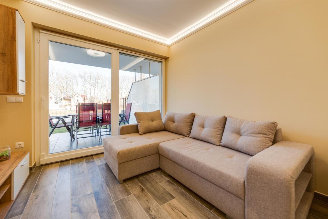 Forest Foeldvar Apartmanok By Bltn Balatonföldvár Exteriör bild