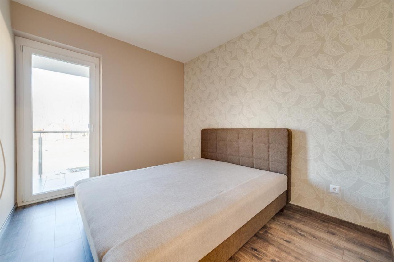 Forest Foeldvar Apartmanok By Bltn Balatonföldvár Exteriör bild