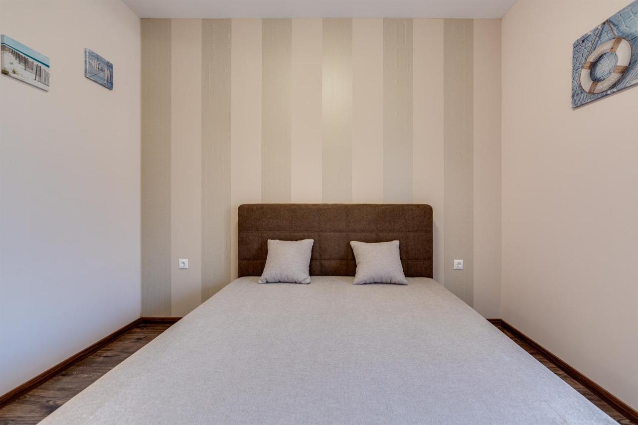 Forest Foeldvar Apartmanok By Bltn Balatonföldvár Exteriör bild