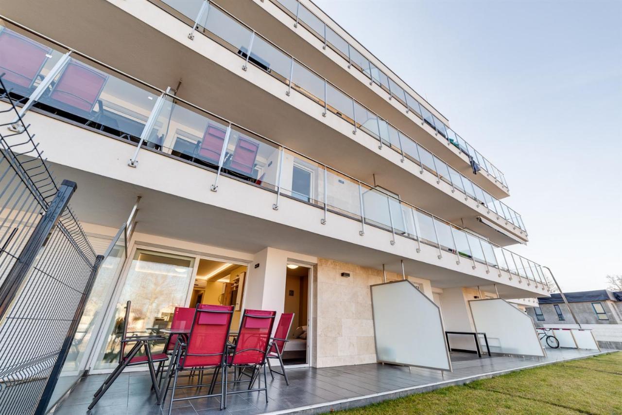 Forest Foeldvar Apartmanok By Bltn Balatonföldvár Exteriör bild