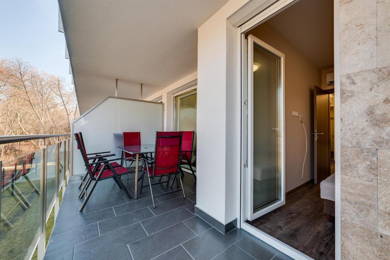Forest Foeldvar Apartmanok By Bltn Balatonföldvár Exteriör bild